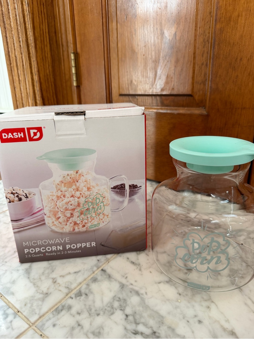 Ash Microwave Popcorn Popper with Mint Lid